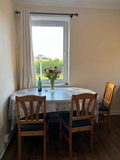 Spacious room close to tram - Edinburgh - 2