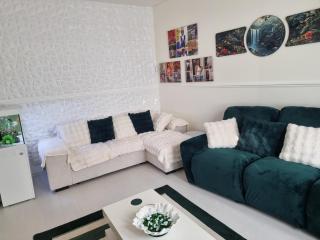 Lackco's Dulux Room for Royals - Londra - 6