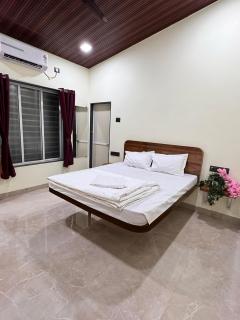 F2 Villa 6Bhk - 6