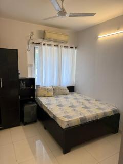 Double bed room - Mumbai - 3