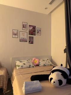 Trạm Sạc Homestay Vinhomes Smart City - Phú Thú - 5