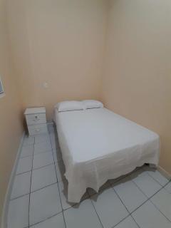 BedRoom 35KM from Airport - - 1