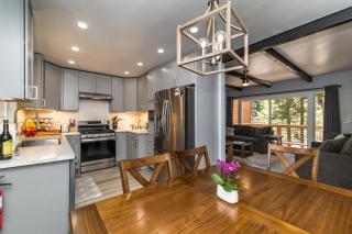 Mountain Retreat - Lake Tahoe - Incline Village - Private Garage - 8