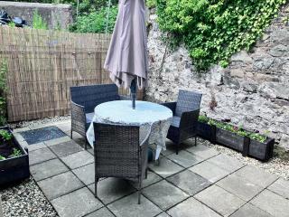 OMalleys Town House - Buncrana - 4