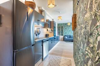 Penthouse - Free Parking - Sunny Home - 1
