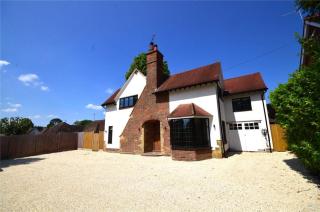 Beautiful arts and crafts home - East Grinstead - 0