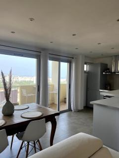 Lea's cozy nest with a sea-mountain view - Saint-Laurent-du-Var - 9