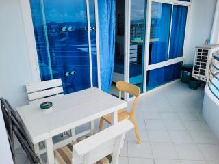 The Beach Bangsaen Condo 327-50 - Chon Buri - 3
