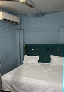 Vishwakarma Hotel and Restaurant - - 3