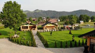 DOMENIUL NORDULUI BUCOVlNA - Vama - 3
