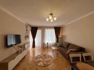 Cozy Central Flat - near 28 mall - Bakoe - 7