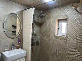 Cozy Central Flat - near 28 mall - Bakoe - 6