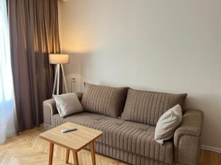 Cozy Central Flat - near 28 mall - Bakoe - 2