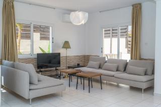 Seaside Villa Luci with jacuzzi and just minutes away from Ayia Triada beach - Paralimni - 1
