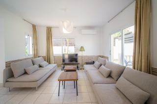 Seaside Villa Luci with jacuzzi and just minutes away from Ayia Triada beach - 5