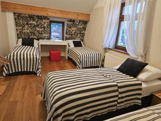 Villa Prague - Wellness, Pool, Jacuzzi, Sauna, Garden, Terraces - Praga - 4