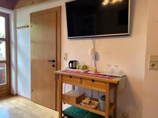 Bijou Homestay I - Room w Balcony, Mountain & Garden Views - Mieders - 3