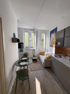 Milan Top 7 attractions at Metro1 - Charming flat - Milano - 2