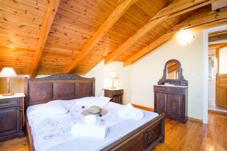 SALTY BREEZE Beachfront Apartment - Lygia - 3