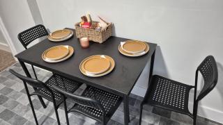 Modern Stylish Flat - Reading - 4