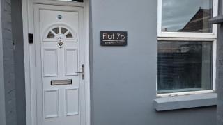 Modern Stylish Flat - Reading - 1