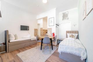 BackHome - SUITE L - Parkhaus - Fantastische Schlosslage - SmartTV - Waschmaschine - Netflix - 50qm - 24h Checkin- Apartment 1 - Ludwigsburg - 7