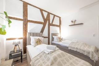 BackHome - SUITE L - Parkhaus - Fantastische Schlosslage - SmartTV - Waschmaschine - Netflix - 50qm - 24h Checkin- Apartment 1 - 9