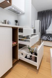 Charming Central Apartment with Rooftop View - Riga - 5