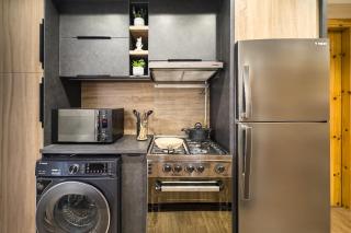 The 1BDR Rustic Rooftop w Wow Outdoor Terrace - 1