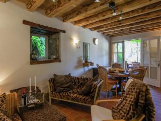 Romantic cottage with shared swimming pool - Roussines - 2