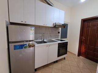 simple and cozy - Tirana - 4