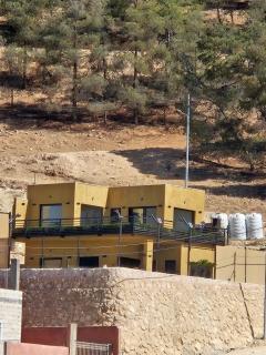 Sorjat Al Tal Chalet - - 8