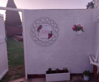Villa Francisco Bed & Breakfast - Germiston - 8