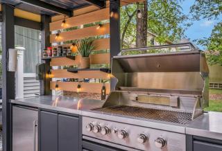 Dine Outdoors, Dream Indoors 5BR - 6