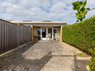 Romantic studio with garden - Koudekerke - 8