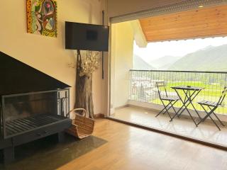 Apartament amb balcó i unes vistes úniques del Pirineu by RURAL D'ÀNEU - Esterri d'Àneu - 1