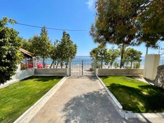 Villa Sofia - Corinthia Beach - Agii Theodori - 0