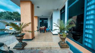 Mlimwa Hill Palace - - 0