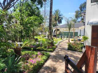 C'est La Vie Boutique Hotel - Witbank - 2