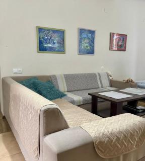Cozy Beachside Flat - 0