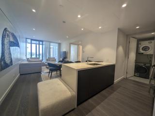 Ultra Luxury 1BR with Study beside Crown Sydney, with All AMENITIES! And sleeps 4! - 9