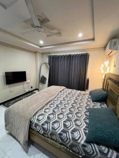 Executive suite Bahria town - Rawalpindi - 2