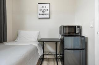 Private Suite with 1 queen and 1 twin bed close to Hwy 51 and MayoClinic in Phoenix, Arizona - 4