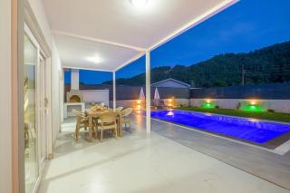 Conservative Villa 1 km from the Beach in Gocek - Fethiye - 9