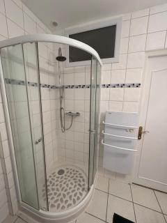 Petite maison au pied du château - 1