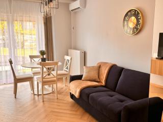 APARTAMENT CEGLANA 55, przy szpitalu okulistycznym, darmowe miejsce w garażu podziemnym, udogodnienia dla niepełnosprawnych - Katowice - 1