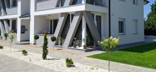 Szoboszlói Szieszta Apartman - 9