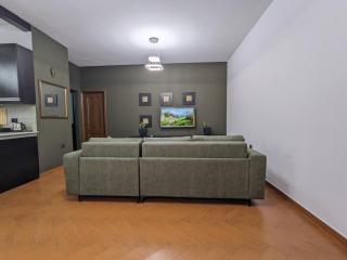 Classic villa-spacious city center free parking - Tirana - 3