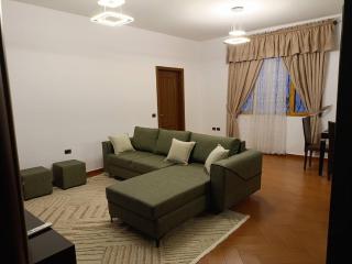 Classic villa-spacious city center free parking - Tirana - 2