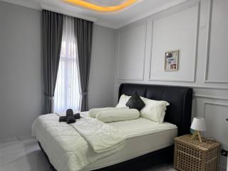 Phoenix Villa at Sentul City - Bogor - 9